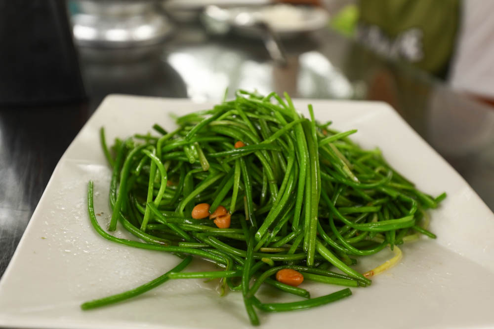 屏東里港美食|水明漾活蝦景觀餐廳。秒穿峇里島風情,坐在發呆亭品嚐熱炒蝦料理、寵物友善 - 第20張圖 屏東里港美食|水明漾活蝦景觀餐廳。秒穿峇里島風情,坐在發呆亭品嚐熱炒蝦料理、寵物友善