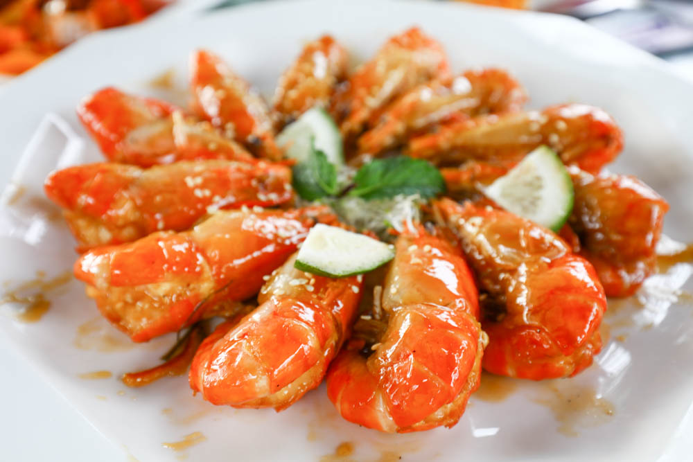 屏東里港美食|水明漾活蝦景觀餐廳。秒穿峇里島風情,坐在發呆亭品嚐熱炒蝦料理、寵物友善 - 第27張圖 屏東里港美食|水明漾活蝦景觀餐廳。秒穿峇里島風情,坐在發呆亭品嚐熱炒蝦料理、寵物友善