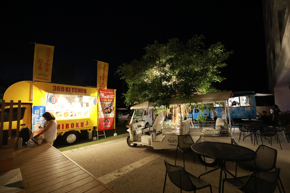 沖繩新飯店｜星野集團 BEB5 沖繩瀨良垣 Hoshino Resorts BEB5 Okinawa Seragaki。無邊際游泳池、青年公寓式旅館、房間內有小廚房