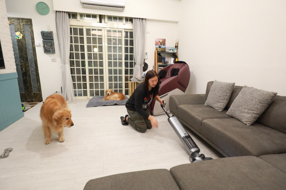 OSOTEK 順造H200黑豹無線吸拖一體洗地機。6合一吸塵/拖地/吸水/除菌/自動清潔/熱烘乾、全方位地板清潔、清潔打掃必備神器