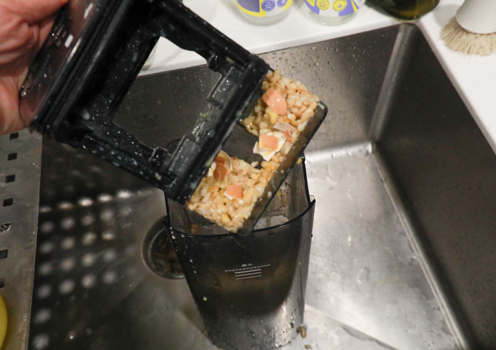 OSOTEK 順造H200黑豹無線吸拖一體洗地機。6合一吸塵/拖地/吸水/除菌/自動清潔/熱烘乾、全方位地板清潔、清潔打掃必備神器