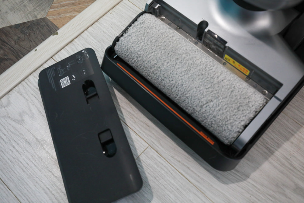 OSOTEK 順造H200黑豹無線吸拖一體洗地機。6合一吸塵/拖地/吸水/除菌/自動清潔/熱烘乾、全方位地板清潔、清潔打掃必備神器