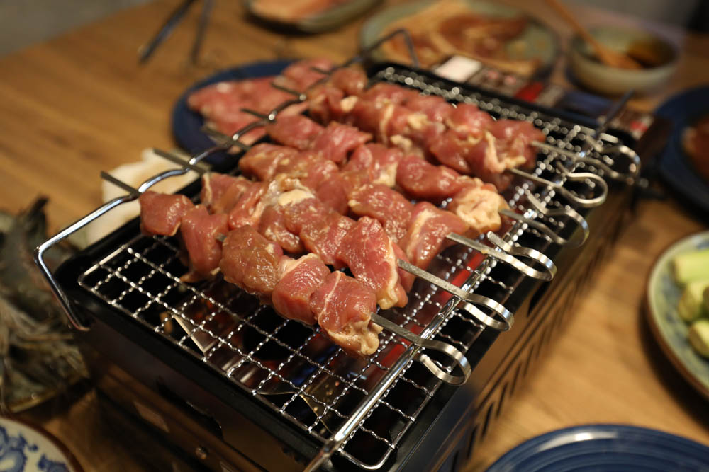 苗栗苑裡｜浩克森林小屋。寵物友善民宿、隱藏在森林中的秘境小木屋、好客八號穀倉小屋