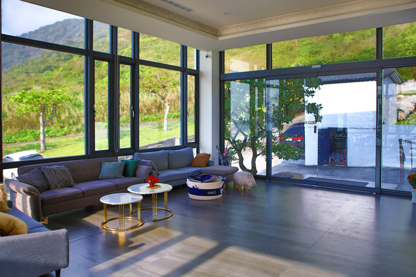 花蓮鹽寮海景民宿|海嵐行館。台11線上絕美純白寵物友善景觀民宿、綠草如茵大草皮 - 第14張圖 花蓮鹽寮海景民宿|海嵐行館。台11線上絕美純白寵物友善景觀民宿、綠草如茵大草皮