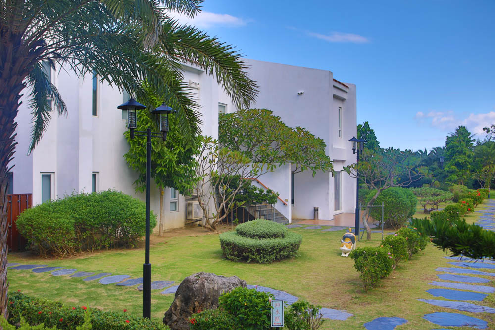 屏東墾丁|墾丁海灣森林精品民宿。寵物專屬庭院房型、擁抱白砂灣海灣、山林美景、墾丁五星級飯店等級的精緻旅宿 - 第2張圖 屏東墾丁|墾丁海灣森林精品民宿。寵物專屬庭院房型、擁抱白砂灣海灣、山林美景、墾丁五星級飯店等級的精緻旅宿