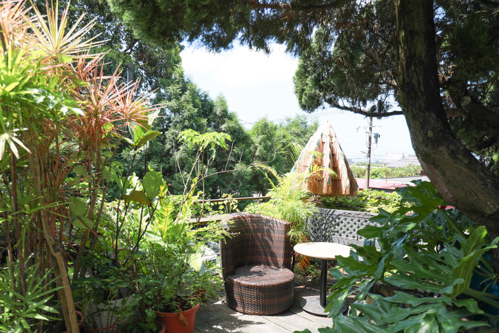 台北淡水美食景點|Binma Area 134玻璃屋咖啡廳。寵物友善餐廳、森林系咖啡廳、攝影基地、網美咖啡廳、淡水天元宮附近 - 第15張圖 台北淡水美食景點|Binma Area 134玻璃屋咖啡廳。寵物友善餐廳、森林系咖啡廳、攝影基地、網美咖啡廳、淡水天元宮附近