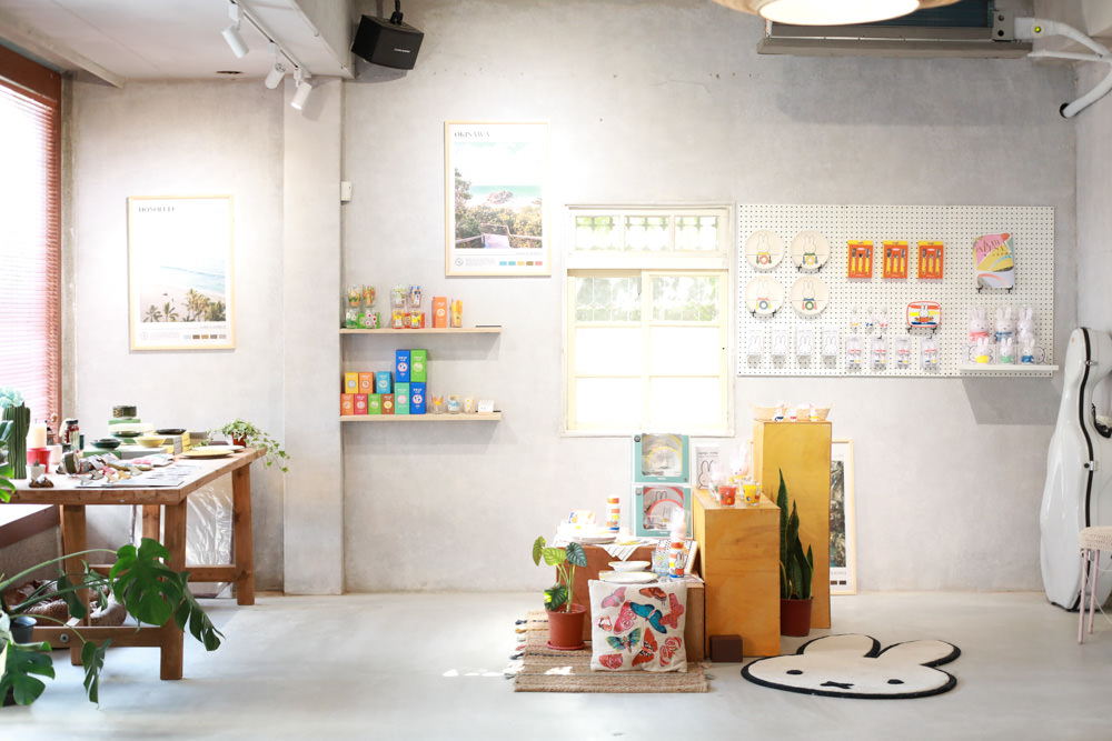 新北深坑美食｜南國深坑。寵物友善餐廳、深坑老街附近的老宅咖啡廳、早午餐、菲律賓炸豬五花肉飯