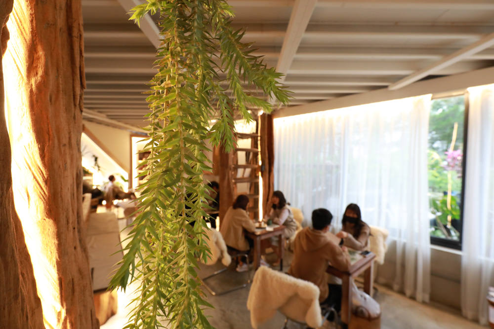 新北三峽美食｜Qm159 清琳咖啡。寵物友善餐廳、從廢墟老屋變身的網美咖啡廳、歐洲古董風格咖啡館
