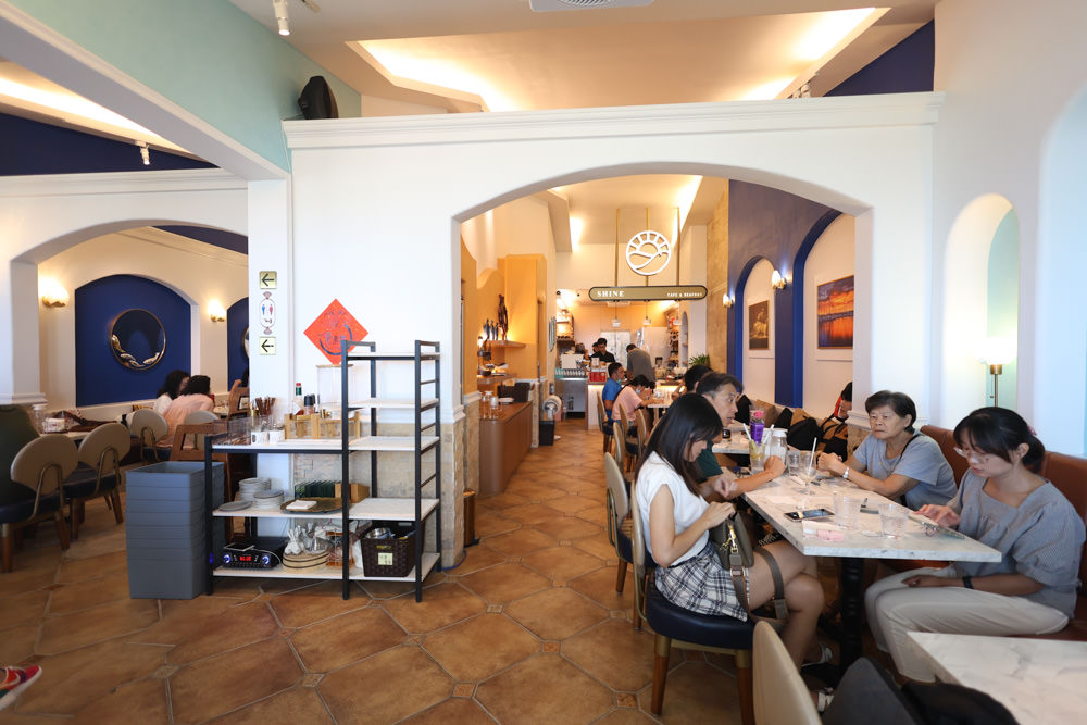 宜蘭頭城|渲咖啡Shine Cafe。無敵海景咖啡廳、寵物友善餐廳、地中海希臘風情、遠眺龜山島 - 第9張圖 宜蘭頭城|渲咖啡Shine Cafe。無敵海景咖啡廳、寵物友善餐廳、地中海希臘風情、遠眺龜山島