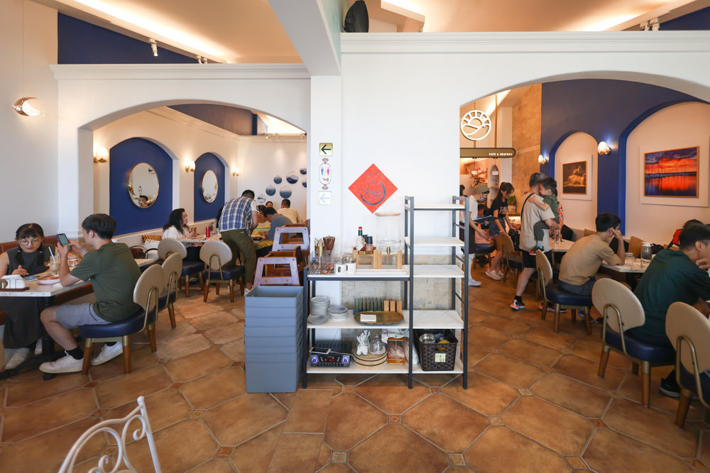 宜蘭頭城|渲咖啡Shine Cafe。無敵海景咖啡廳、寵物友善餐廳、地中海希臘風情、遠眺龜山島 - 第7張圖 宜蘭頭城|渲咖啡Shine Cafe。無敵海景咖啡廳、寵物友善餐廳、地中海希臘風情、遠眺龜山島