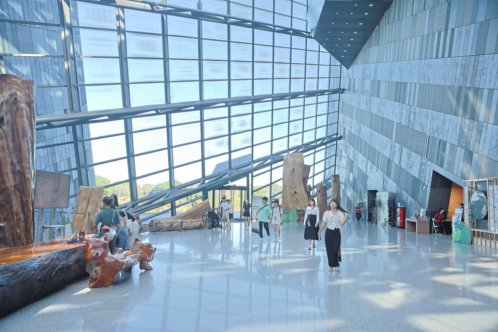 宜蘭頭城景點|蘭陽博物館、蘭博–烏石港驛站。融合當地地景建造出的絕美建築 - 第9張圖 宜蘭頭城景點|蘭陽博物館、蘭博–烏石港驛站。融合當地地景建造出的絕美建築