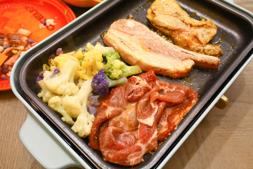 開團｜日本BRUNO多功能電烤盤｜煎牛排、燒烤、壽喜燒、章魚燒、鬆餅、鴛鴦鍋、毛小孩料理通通輕鬆搞定