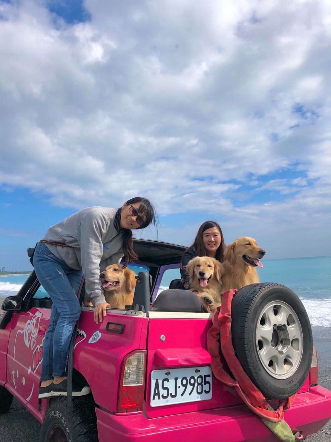 花蓮最夯特色活動｜熊哥海上天梯天空之鏡沙灘車。天空之鏡網美照、沙灘車飆沙、吉普車踏浪