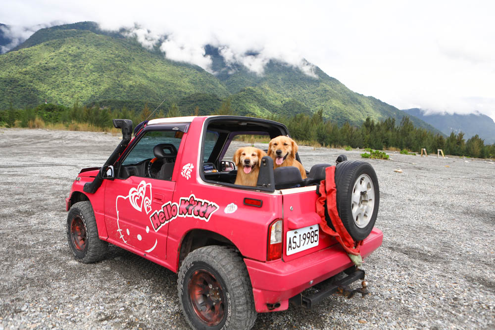 花蓮最夯特色活動｜熊哥海上天梯天空之鏡沙灘車。天空之鏡網美照、沙灘車飆沙、吉普車踏浪