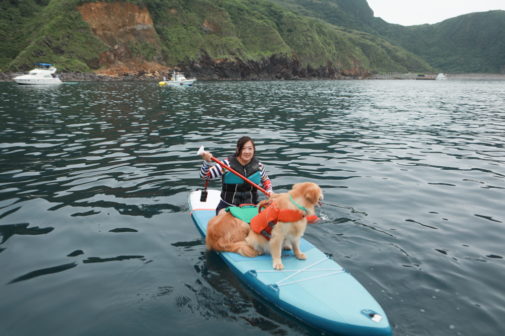 宜蘭頭城｜龜山島牛奶海。宜蘭牛奶海遊艇、SUP立槳體驗、超夢幻蒂芬尼藍的牛奶海絕美美景