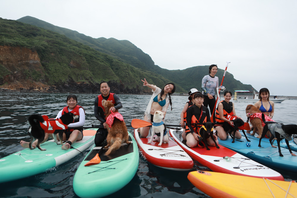 宜蘭頭城｜龜山島牛奶海。宜蘭牛奶海遊艇、SUP立槳體驗、超夢幻蒂芬尼藍的牛奶海絕美美景