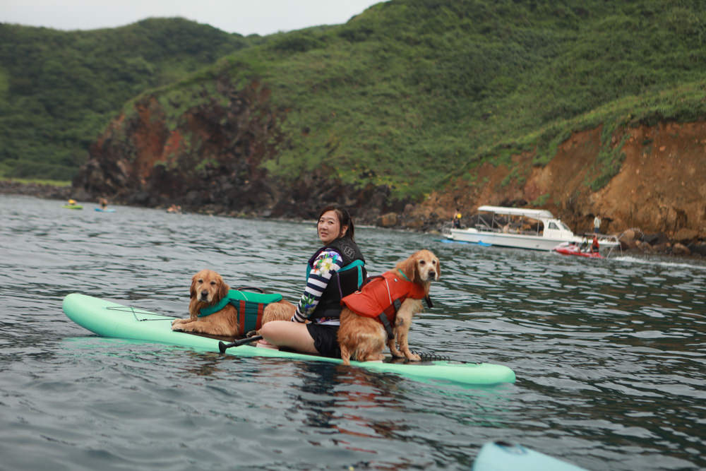宜蘭頭城｜龜山島牛奶海。宜蘭牛奶海遊艇、SUP立槳體驗、超夢幻蒂芬尼藍的牛奶海絕美美景