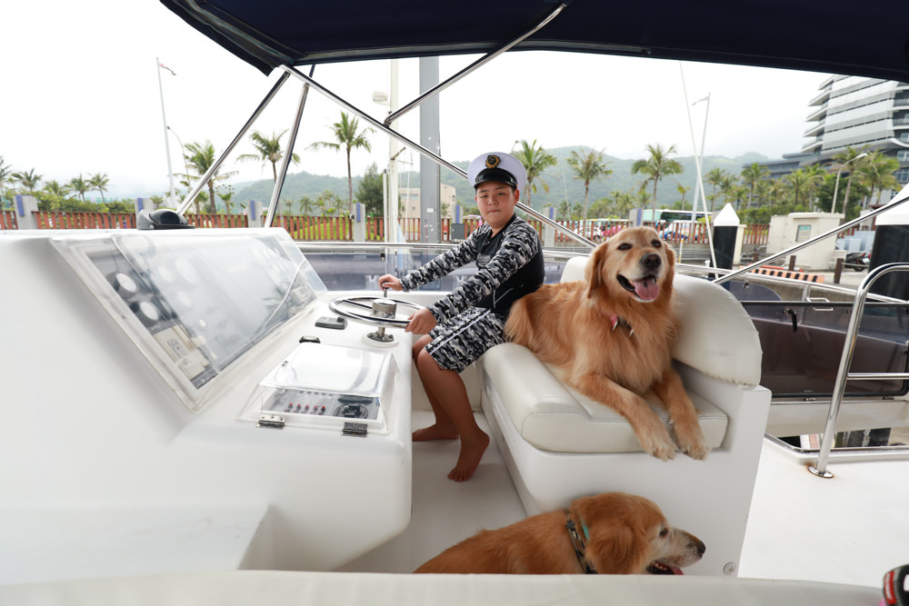 宜蘭頭城｜龜山島牛奶海。宜蘭牛奶海遊艇、SUP立槳體驗、超夢幻蒂芬尼藍的牛奶海絕美美景