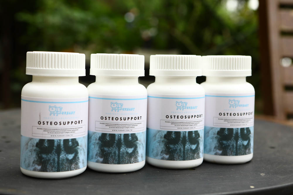 寵物關節保健｜心關健犬貓關節保健品。獸醫師推薦的狗狗關節保養品、添加 UC-II 、三合一關節保養配方、潤滑玻尿酸