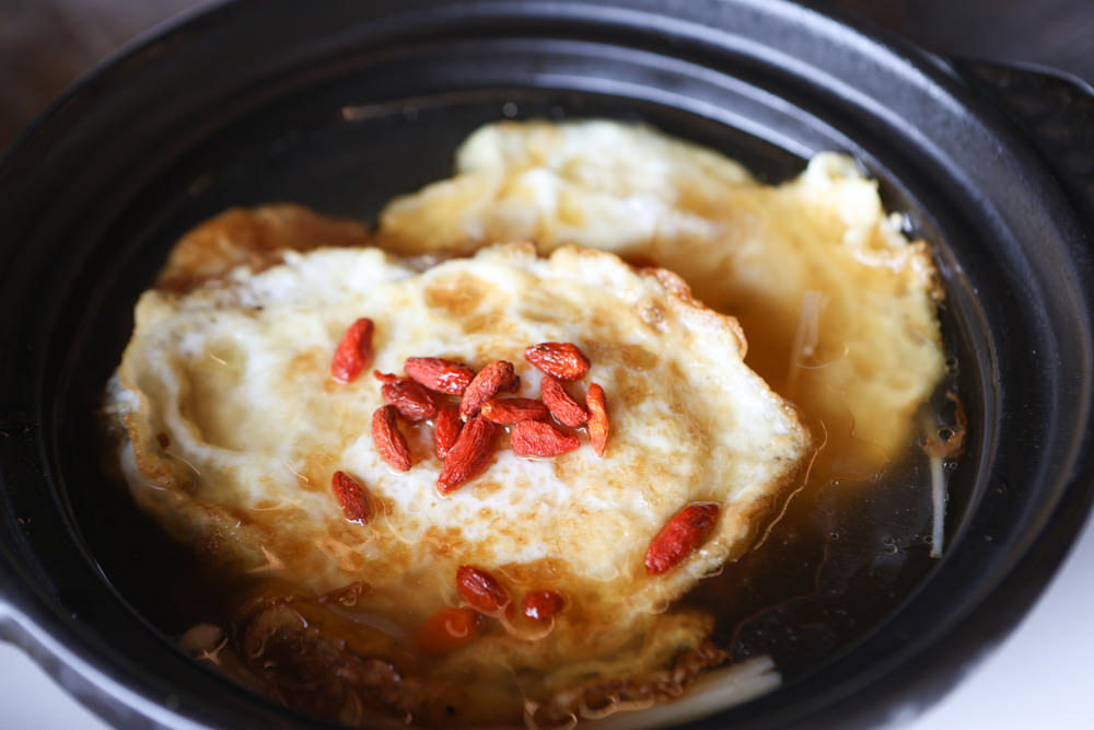 南投魚池美食｜山頂玻璃屋私房菜。淮揚菜無菜單私房料理、預約制、寵物友善餐廳、日月潭美食