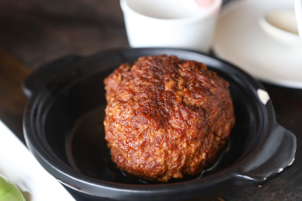 南投魚池美食｜山頂玻璃屋私房菜。淮揚菜無菜單私房料理、預約制、寵物友善餐廳、日月潭美食