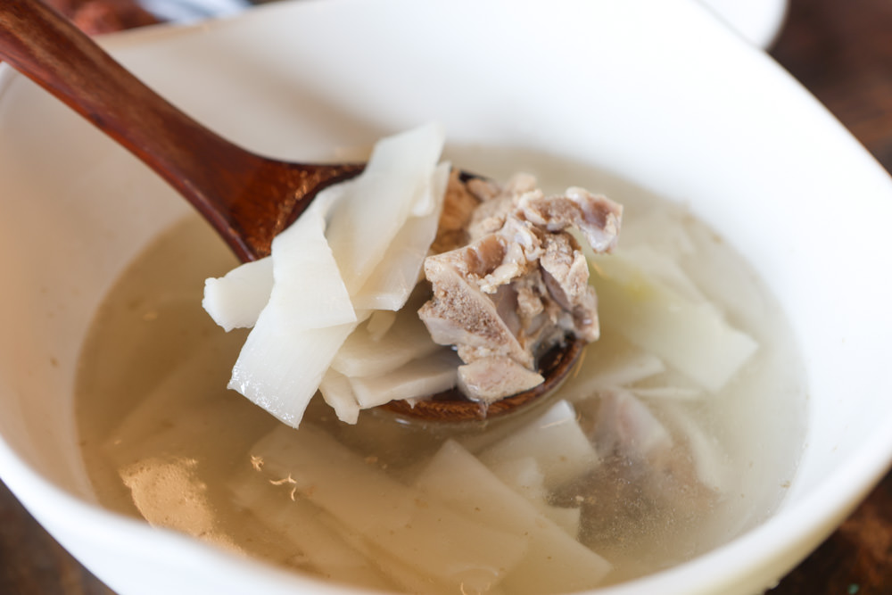 南投魚池美食｜山頂玻璃屋私房菜。淮揚菜無菜單私房料理、預約制、寵物友善餐廳、日月潭美食