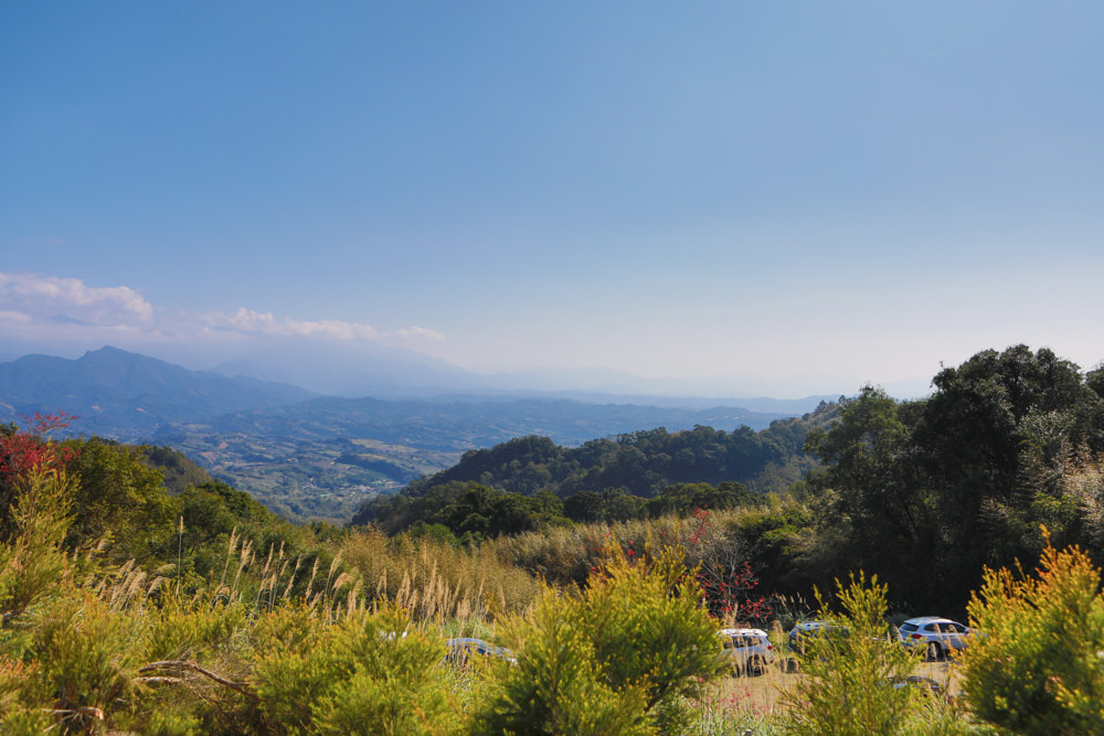 苗栗大湖｜琉璃秋境懶人野餐・窯烤披薩。寵物友善餐廳、帳篷野餐、絕美山嵐雲海景觀