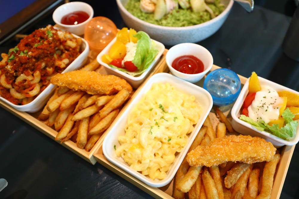 林口美食｜瑞莎塔廚房。異國料理、早午餐、兒童餐、親子遊戲區、溜滑梯球池，還可以外帶美食回家享用！！