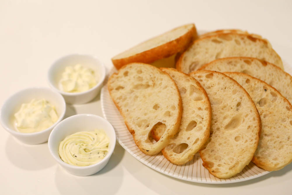 林口美食｜瑞莎塔廚房。異國料理、早午餐、兒童餐、親子遊戲區、溜滑梯球池，還可以外帶美食回家享用！！