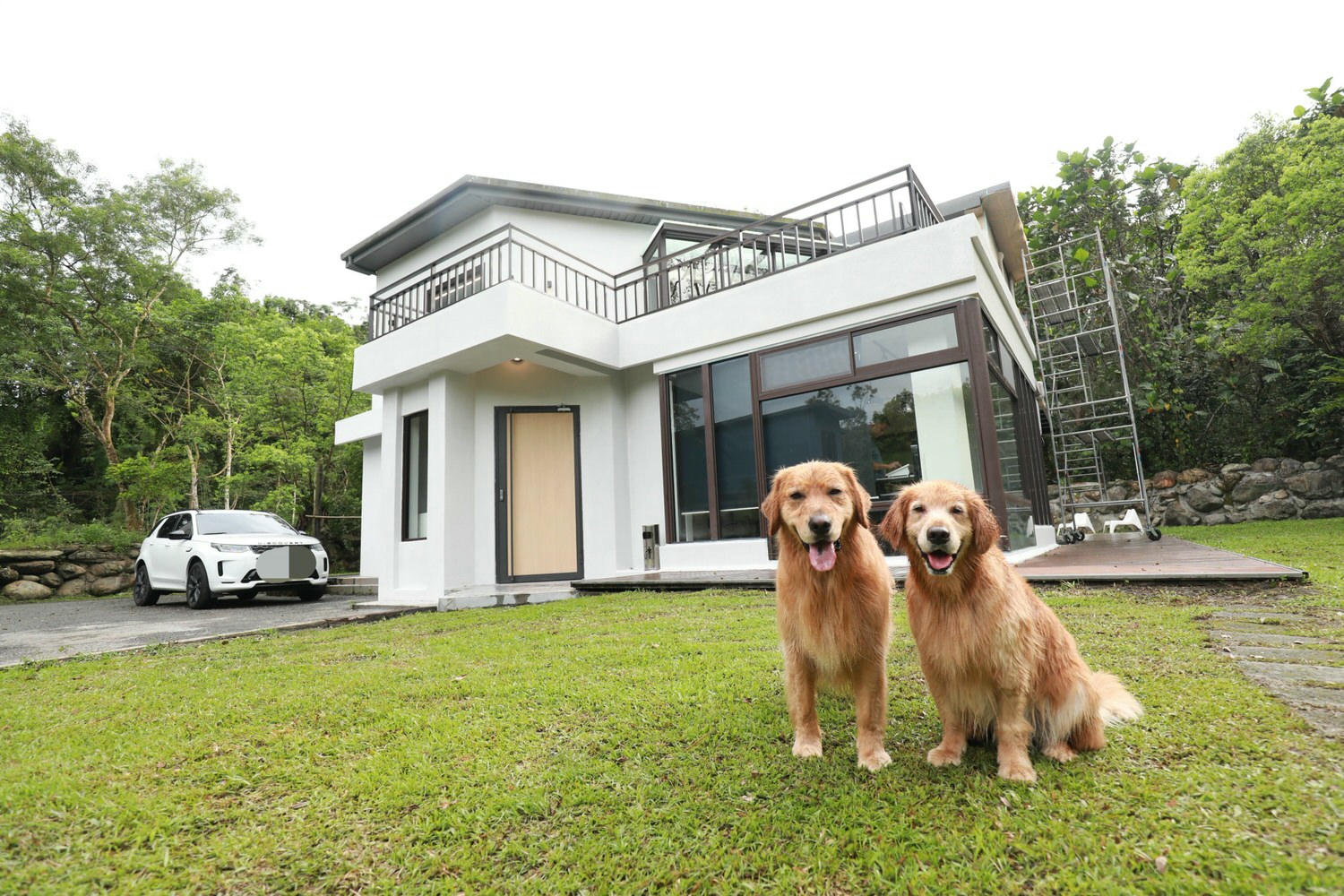 花蓮包棟泳池民宿|生活就是VILLA會館 I區。寵物友善、游泳池、大草皮、獨棟villa - 第1張圖 花蓮包棟泳池民宿|生活就是VILLA會館 I區。寵物友善、游泳池、大草皮、獨棟villa