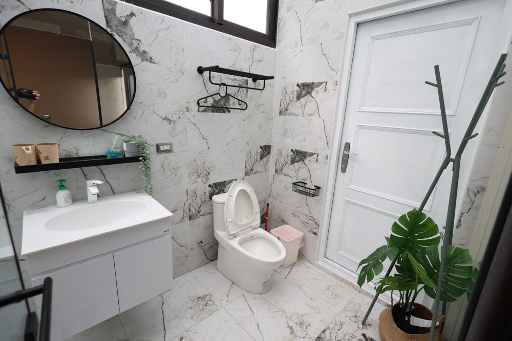 花蓮壽豐包棟泳池民宿｜生活就是VILLA會館II區。寵物友善、可住10人、大草皮、游泳池