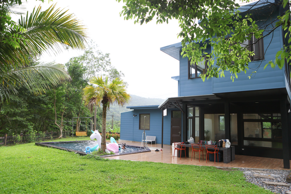 花蓮壽豐包棟泳池民宿｜生活就是VILLA會館II區。寵物友善、可住10人、大草皮、游泳池