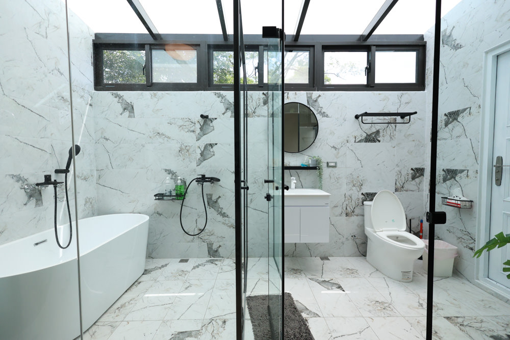 花蓮壽豐包棟泳池民宿｜生活就是VILLA會館II區。寵物友善、可住10人、大草皮、游泳池