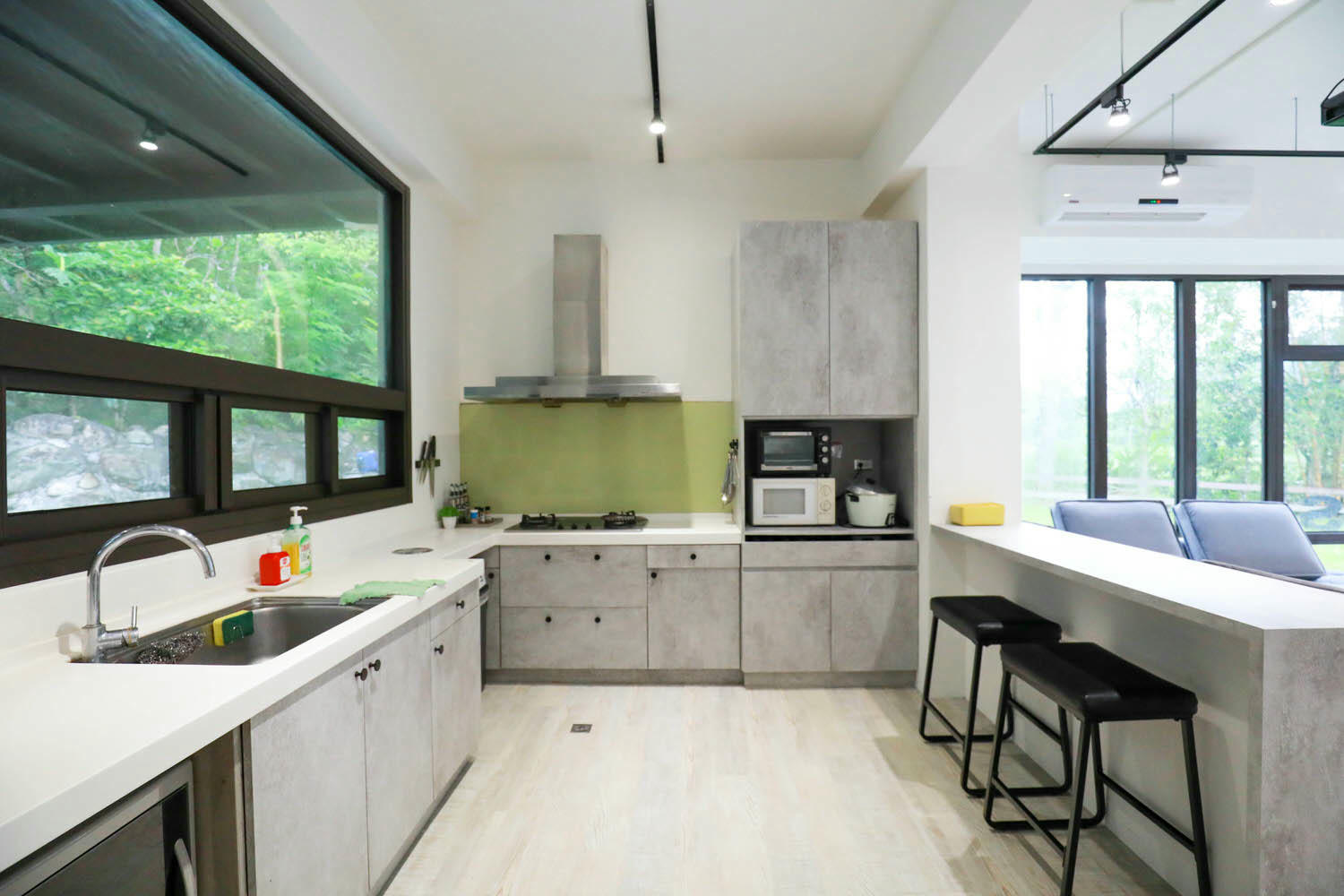 花蓮包棟泳池民宿|生活就是VILLA會館 I區。寵物友善、游泳池、大草皮、獨棟villa - 第9張圖 花蓮包棟泳池民宿|生活就是VILLA會館 I區。寵物友善、游泳池、大草皮、獨棟villa