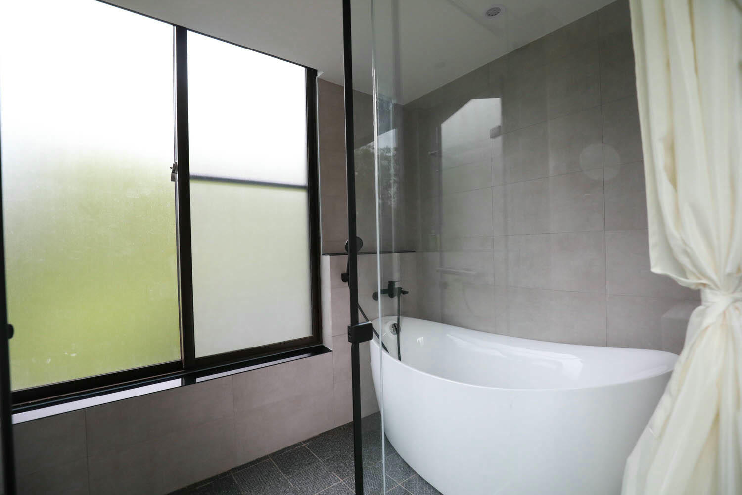 花蓮包棟泳池民宿|生活就是VILLA會館 I區。寵物友善、游泳池、大草皮、獨棟villa - 第25張圖 花蓮包棟泳池民宿|生活就是VILLA會館 I區。寵物友善、游泳池、大草皮、獨棟villa