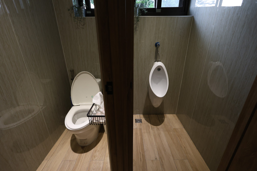 花蓮壽豐包棟泳池民宿｜生活就是VILLA會館II區。寵物友善、可住10人、大草皮、游泳池