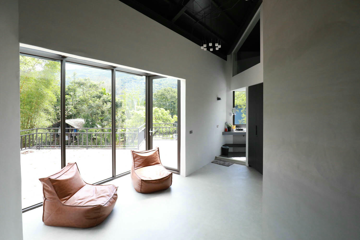 花蓮包棟泳池民宿|生活就是VILLA會館 I區。寵物友善、游泳池、大草皮、獨棟villa - 第19張圖 花蓮包棟泳池民宿|生活就是VILLA會館 I區。寵物友善、游泳池、大草皮、獨棟villa