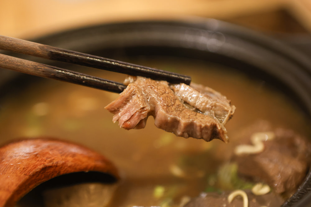 台北西門町美食|發記麻辣火鍋西門旗艦店。寵物友善餐廳、一人獨享料多平價麻辣鍋、招待毛孩鮮食肉肉 - 第25張圖 台北西門町美食|發記麻辣火鍋西門旗艦店。寵物友善餐廳、一人獨享料多平價麻辣鍋、招待毛孩鮮食肉肉