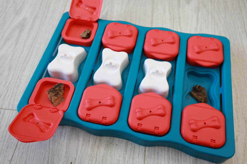 團購|Nina Ottosson瑞典寵物益智玩具。讓毛小孩動腦動手、消耗精力、減少分離焦慮症、雨天必備 - 第21張圖 團購|Nina Ottosson瑞典寵物益智玩具。讓毛小孩動腦動手、消耗精力、減少分離焦慮症、雨天必備