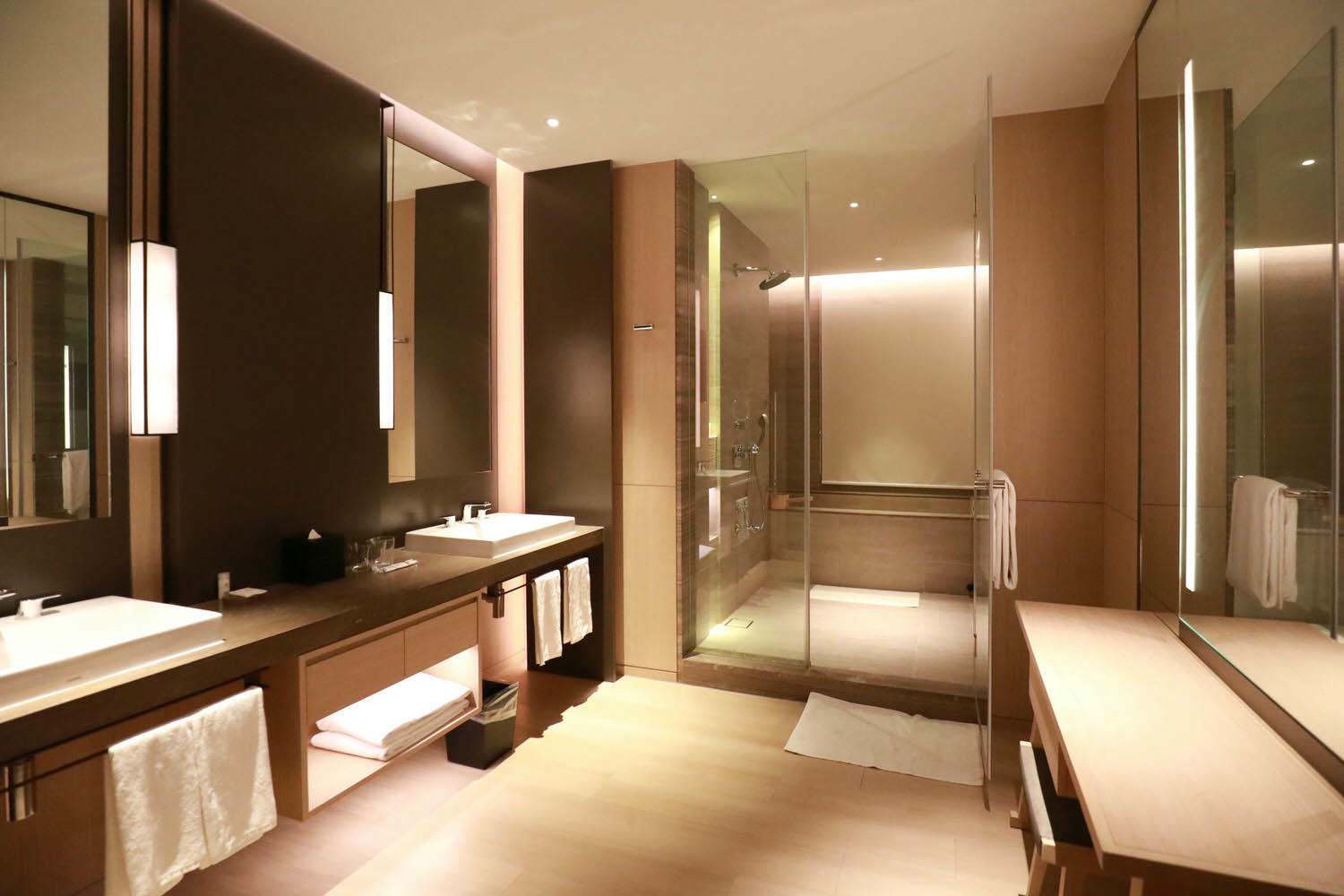 宜蘭礁溪溫泉飯店推薦｜礁溪寒沐酒店。宜蘭親子飯店首選、寵沐苑寵物旅館、滑水道泳池、兒童遊樂區、電競室、賽車道、溫泉SPA