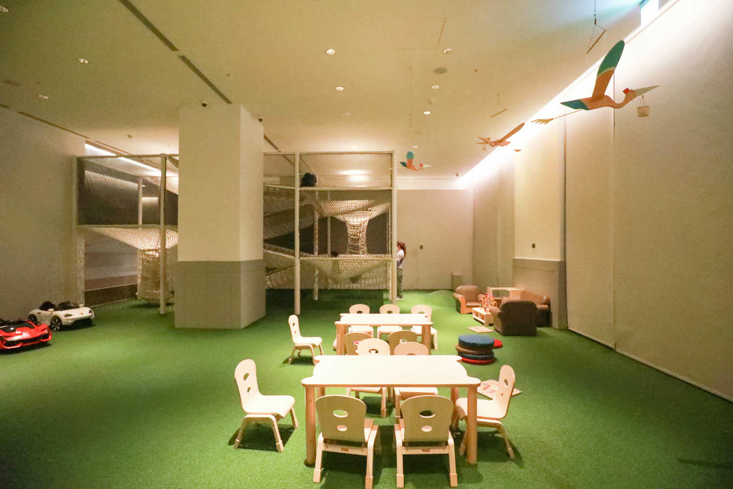 宜蘭礁溪溫泉飯店推薦｜礁溪寒沐酒店。宜蘭親子飯店首選、寵沐苑寵物旅館、滑水道泳池、兒童遊樂區、電競室、賽車道、溫泉SPA