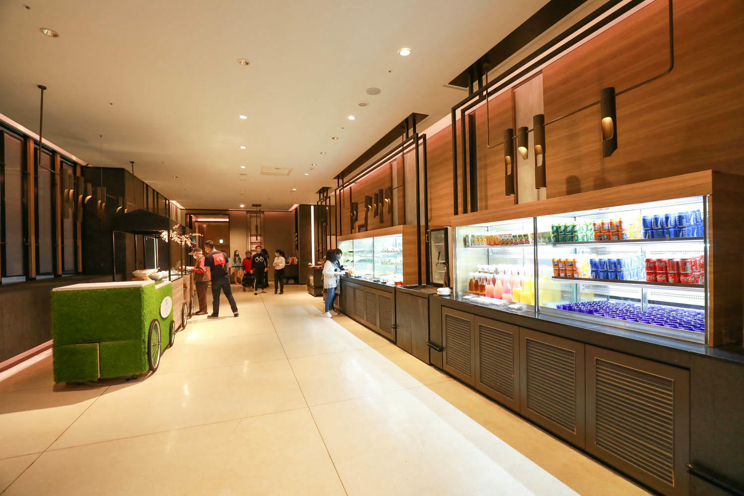 宜蘭礁溪溫泉飯店推薦｜礁溪寒沐酒店。宜蘭親子飯店首選、寵沐苑寵物旅館、滑水道泳池、兒童遊樂區、電競室、賽車道、溫泉SPA