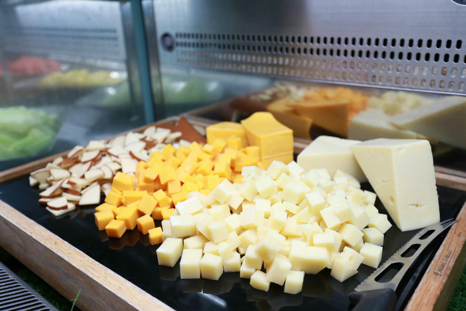 宜蘭礁溪溫泉飯店推薦｜礁溪寒沐酒店。宜蘭親子飯店首選、寵沐苑寵物旅館、滑水道泳池、兒童遊樂區、電競室、賽車道、溫泉SPA