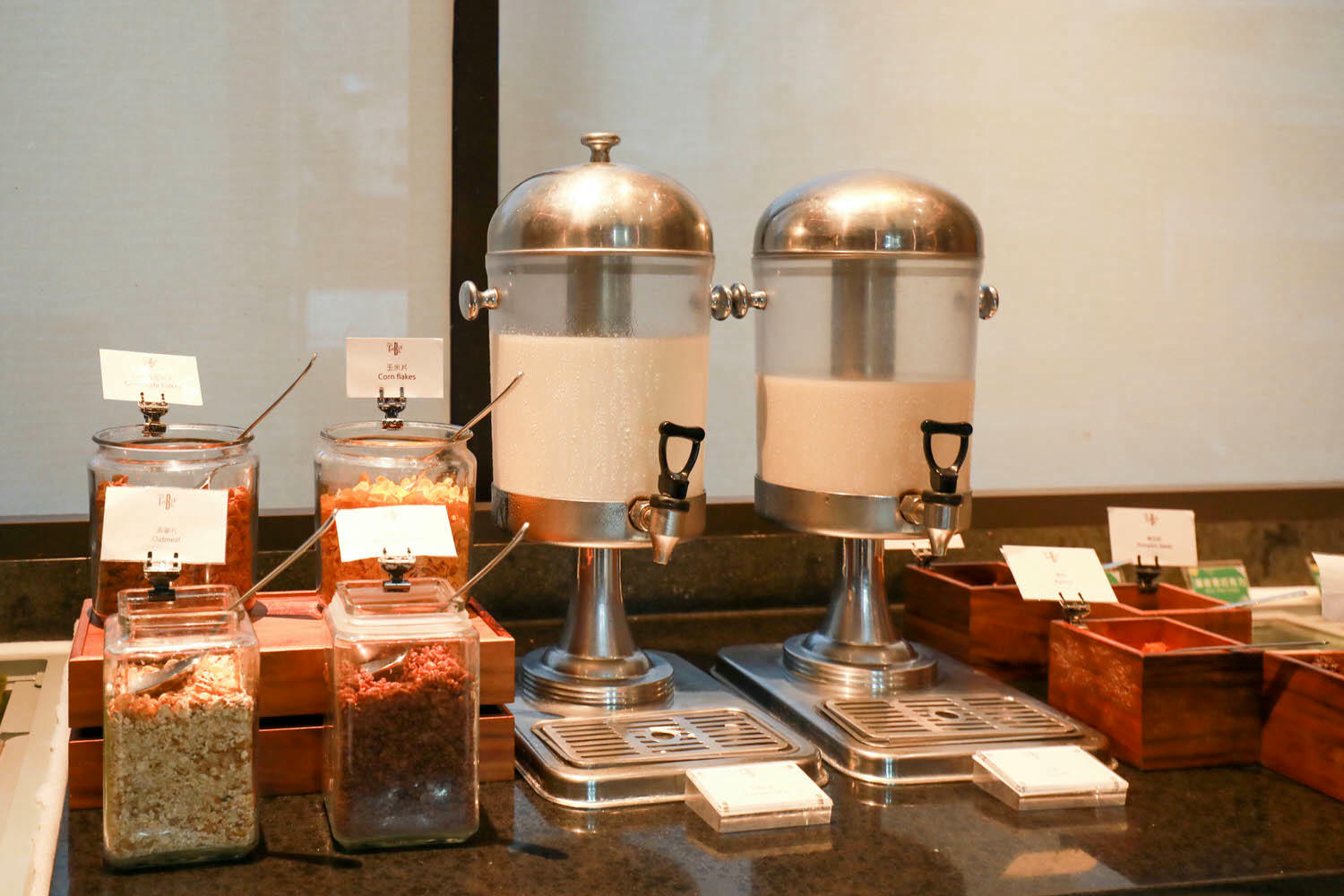 宜蘭礁溪溫泉飯店推薦｜礁溪寒沐酒店。宜蘭親子飯店首選、寵沐苑寵物旅館、滑水道泳池、兒童遊樂區、電競室、賽車道、溫泉SPA