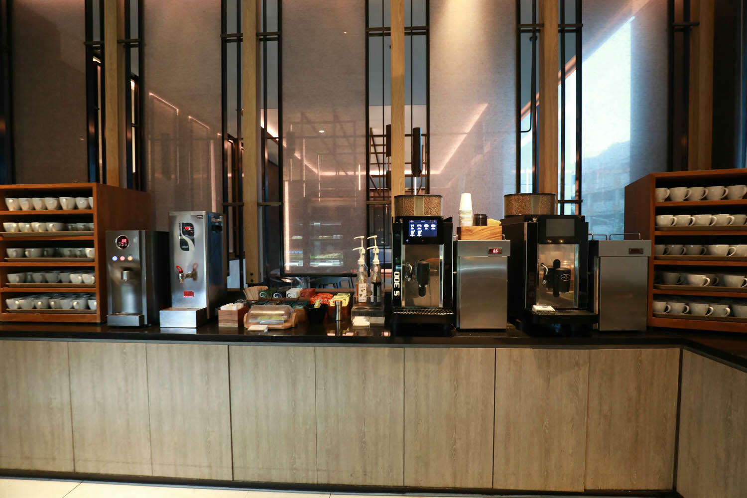 宜蘭礁溪溫泉飯店推薦｜礁溪寒沐酒店。宜蘭親子飯店首選、寵沐苑寵物旅館、滑水道泳池、兒童遊樂區、電競室、賽車道、溫泉SPA