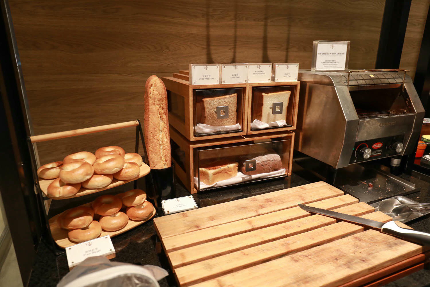 宜蘭礁溪溫泉飯店推薦｜礁溪寒沐酒店。宜蘭親子飯店首選、寵沐苑寵物旅館、滑水道泳池、兒童遊樂區、電競室、賽車道、溫泉SPA