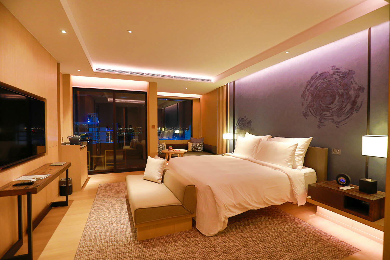 宜蘭礁溪溫泉飯店推薦｜礁溪寒沐酒店。宜蘭親子飯店首選、寵沐苑寵物旅館、滑水道泳池、兒童遊樂區、電競室、賽車道、溫泉SPA