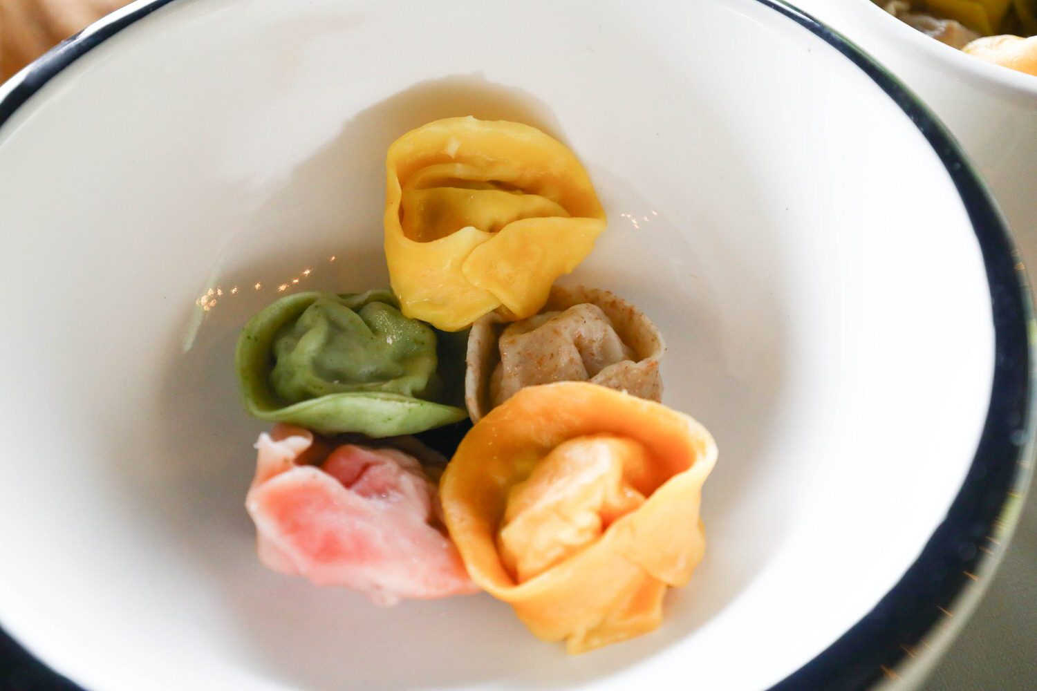 苗栗公館｜福村養生農場。高級精品民宿、森林中的絕美夢幻玻璃屋、一泊三食、寵物友善民宿