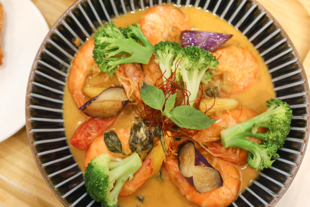 新北三峽樹林美食｜私嚐の吃飯北大店。寵物友善餐廳、咖喱丼飯烏龍麵、北大特區美食、超人氣咖喱手作飯