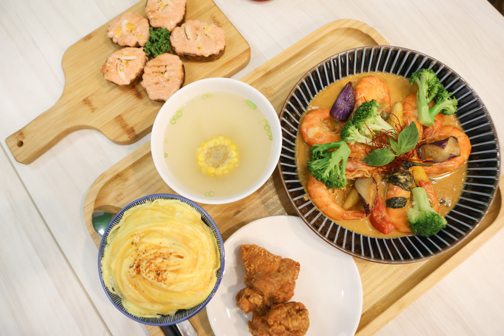 新北三峽樹林美食｜私嚐の吃飯北大店。寵物友善餐廳、咖喱丼飯烏龍麵、北大特區美食、超人氣咖喱手作飯